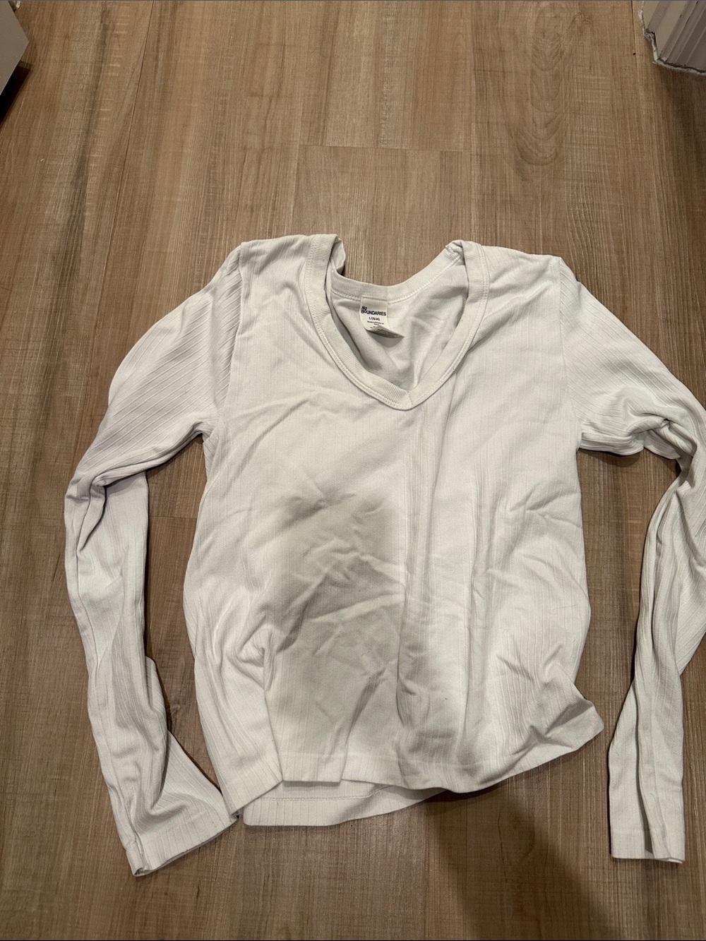 White V-Neck Ribbed Long-Sleeve Top - Unbranded